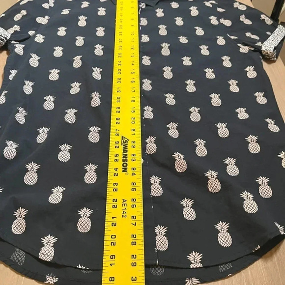 Men’s Denim & Flower Button Down Shirt Size Medium - Picture 5 of 7